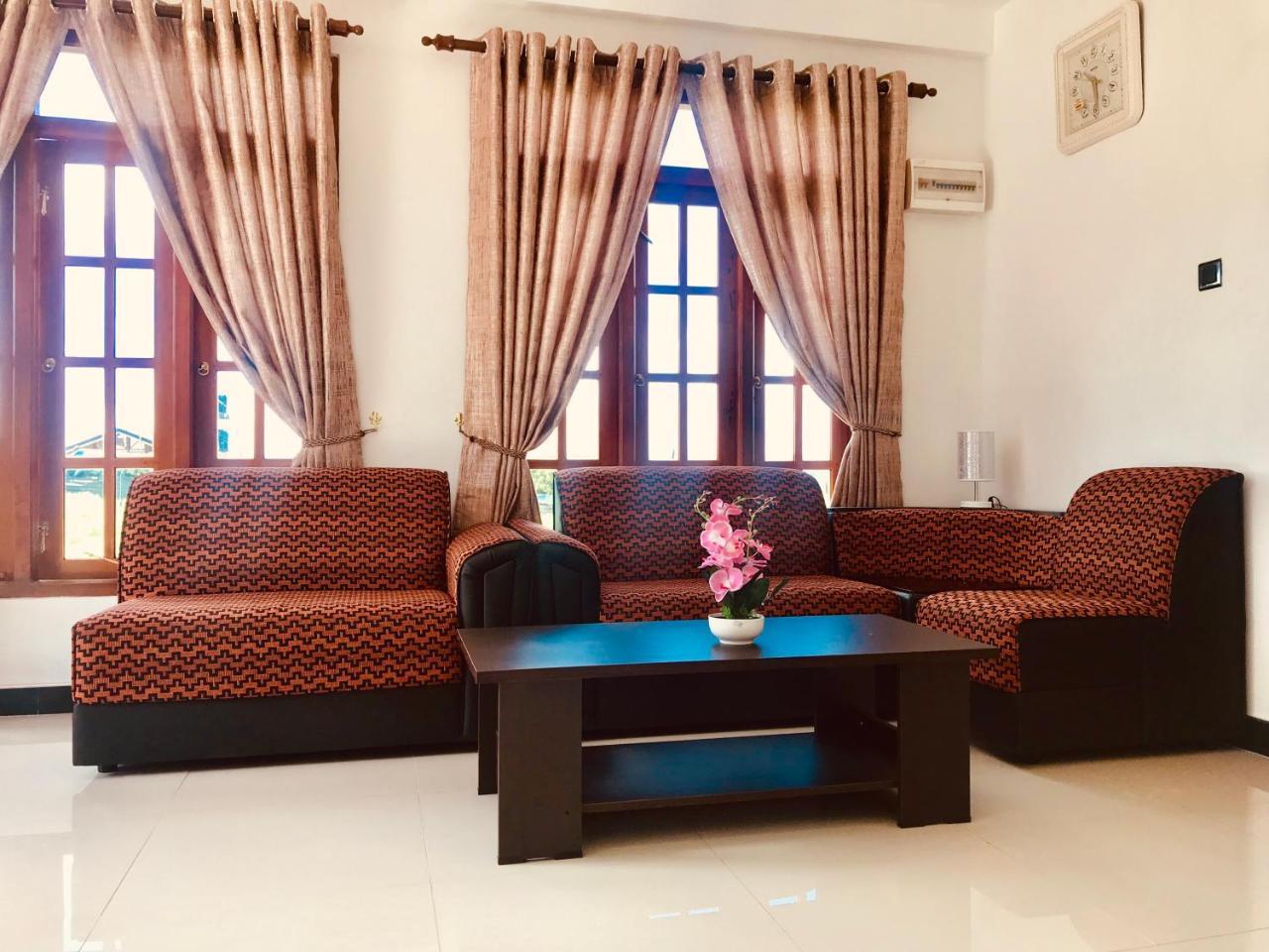 Loversleap Bungalow Νουβάρα Ελίγια Εξωτερικό φωτογραφία